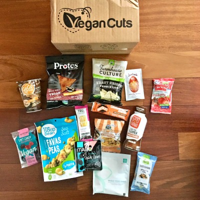 Snack Box Sunday: Vegan Cuts Snack Box #Giveaway