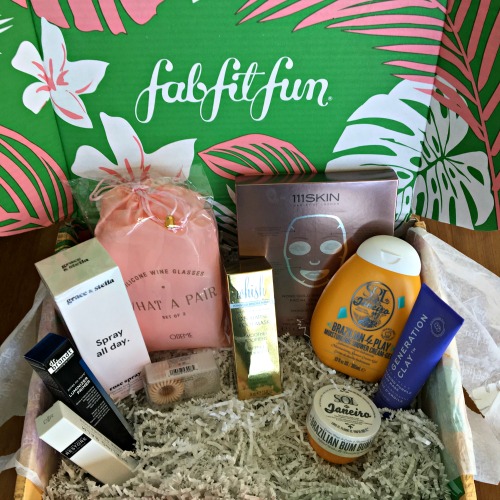 Subscription Box Saturday: FabFitFun Summer Box #Giveaway