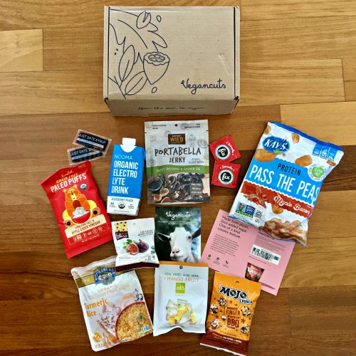 Snack Box Sunday: Vegan Cuts July Snack Box #Giveaway
