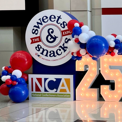 Kid at the Candy Show! NCA Sweets & Snacks ’22