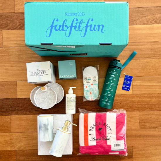 Subscription Box Sunday: FabFitFun Summer ’23 Box #Giveaway