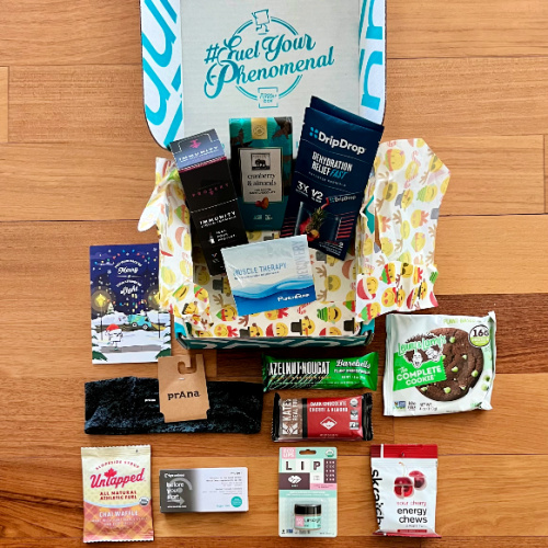 Subscription Box Saturday: The RunnerBox Holiday Box #Giveaway