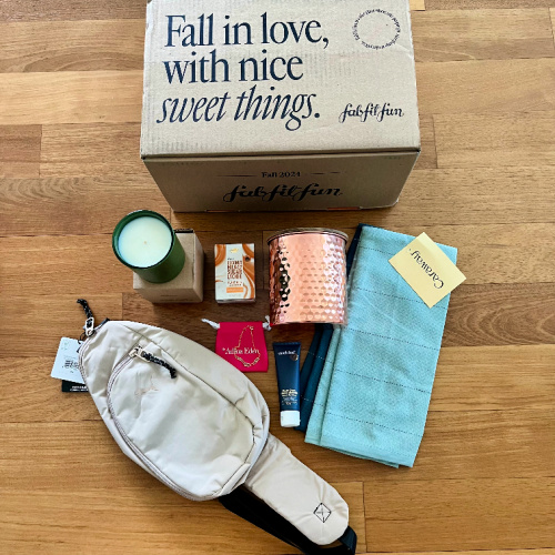 Subscription Box Sunday: FabFitFun Fall ’24 Box #Giveaway